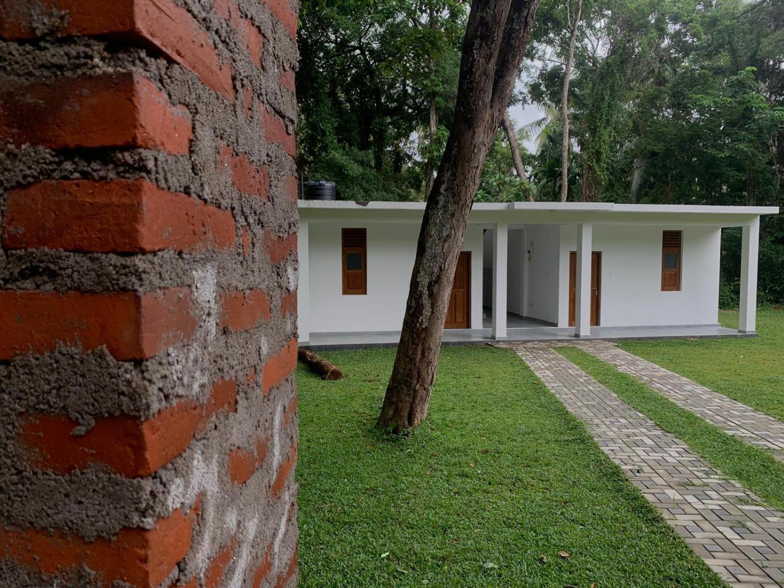 Sebastian Transit Villa With Free Shuttle Service To Airport Kotugoda Exterior foto